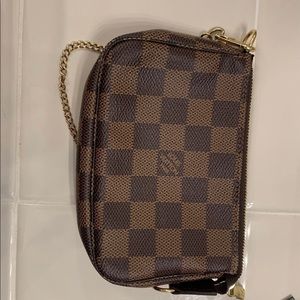 Louis Vuitton Mini Pochette